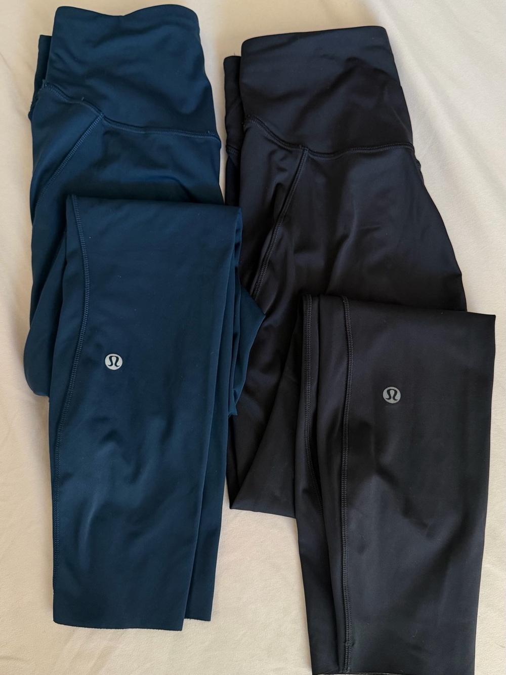 lululemon High-Rise Leggings in Black & Deep Teal